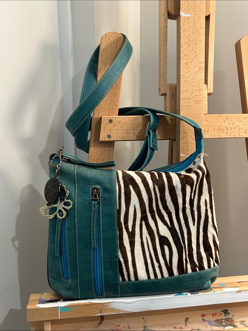 Y2K VINTAGE Dolce Vita Maxima Teal Leather Crossbody Bag with Zebra-Print Panel